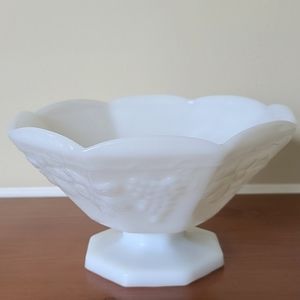 Vintage Anchor Hocking Milk Glass Bowl